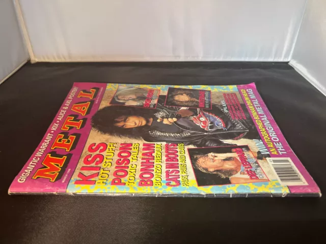 Cartel de rosa de metal pesado metal marzo de 1990 con Alice Cooper y Axl 2