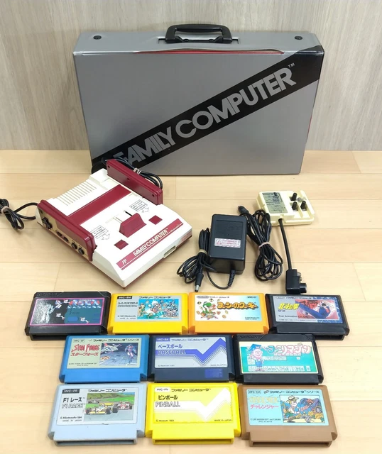NINTENDO FAMILY COMPUTER console with Storage case & 6 games