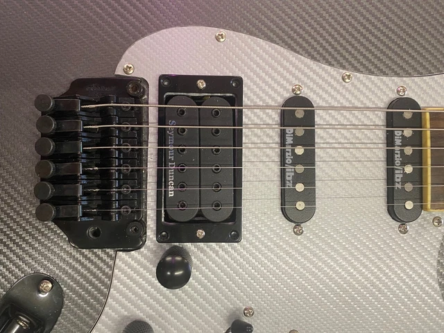E-Gitarre SuperStrat ca 20 Jahre alt aber Hardware ist neu! ARIA II Tremolo 7