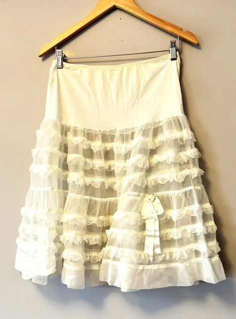 Vintage Women’s White Petticoat Size 14 Half Slip Ruffled
