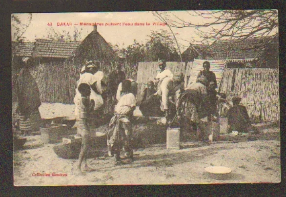 DAKAR (SENEGAL) FEMMES & ENFANTS au PUITS trés animé en 1913