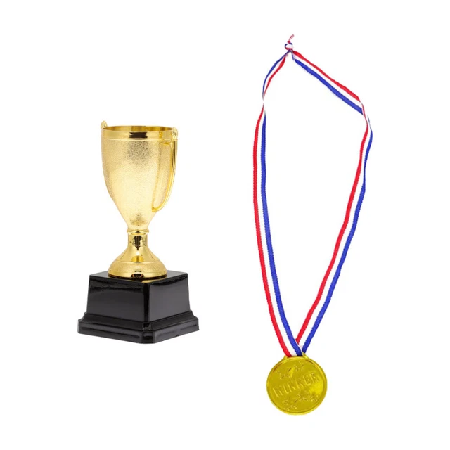 1 Set Multi-funktion Desktop Zarte Desktop Kleine Trophäe Für Wettbewerb Kinder