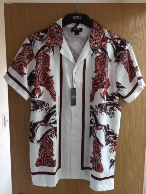 Boohoo Man Men’s oriental Tiger Print short Sleeve Shirt Medium polyester BNWT