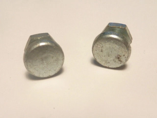 Lot De 4 Vis Anciennes M5 Tête Ronde à Méplat - Pour Vélos Peugeot
