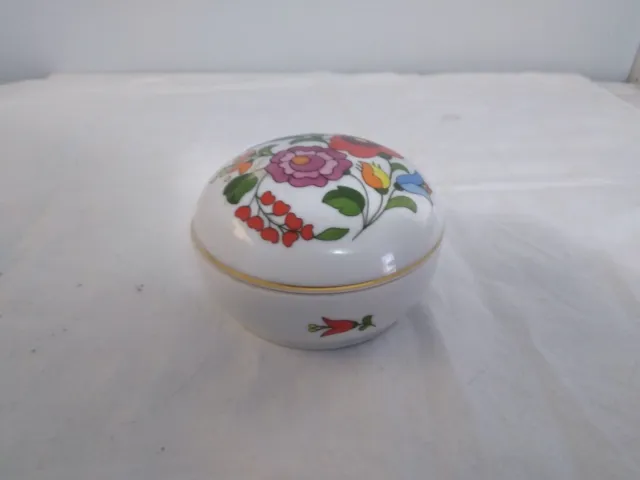 Vntg. KALOCSA, HUNGARY - Handpainted Porcelain Trinket box 4"