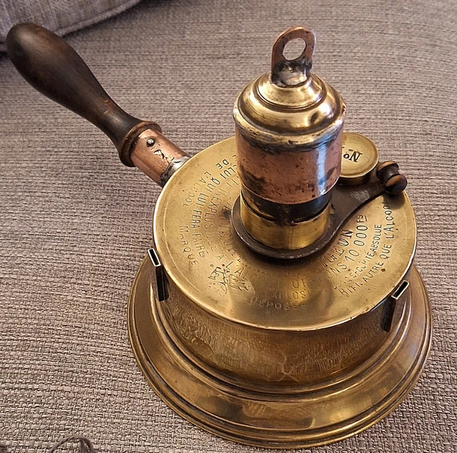 N. 15 RECHAUD a pétrole outil ancien Old tools stove antic GAI FRANCE EUR 40,00 - FR