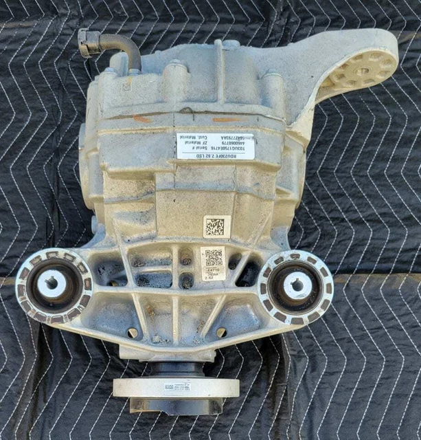 DODGE CHALLENGER HELLCAT Rear Differential 2.62 Ratio Carrier SRT 6.2L