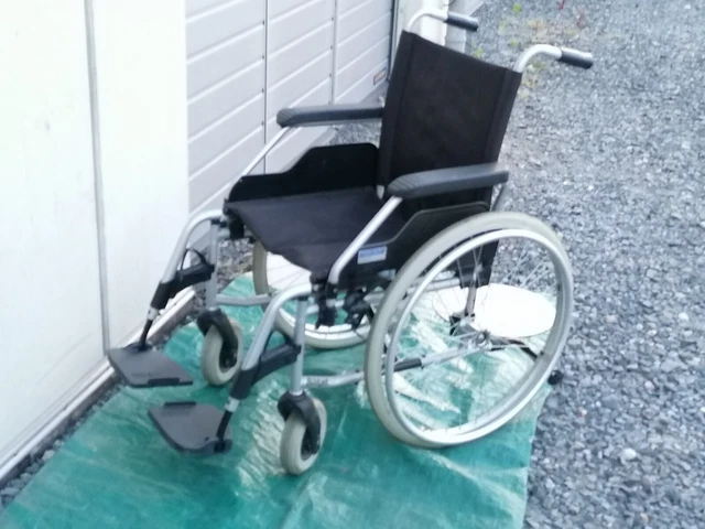 Rollstuhl Meyra Budget 9.050
