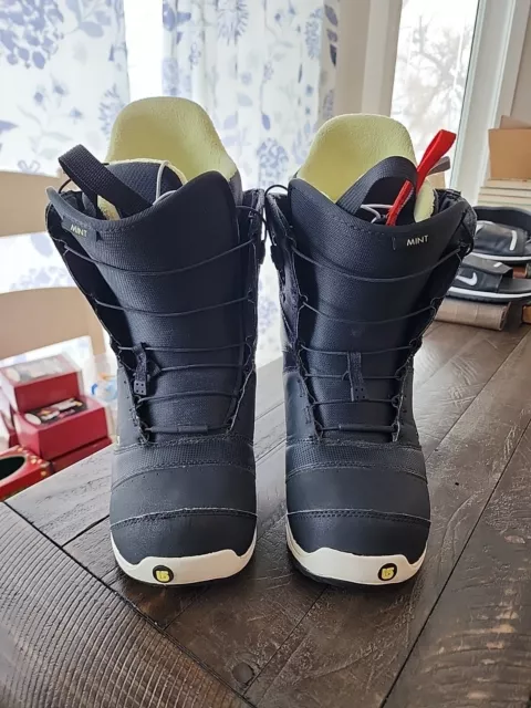 Burton Snowboard Boots Mint Imprint 1 Women's Size 8 Black/White True Fit