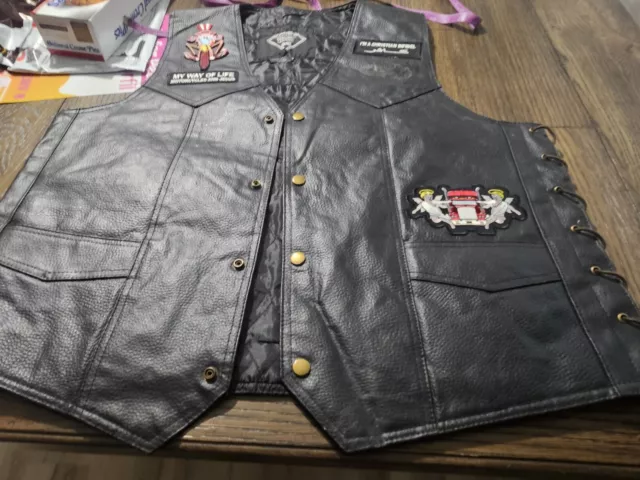 Diamond Plate Leather Biker's Vest Size XL Black with Laced Sides EUC
