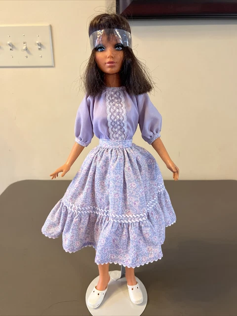 Ideal Tiffany Taylor 19” Changing Hair In Lavender Blouse & Floral Skirt