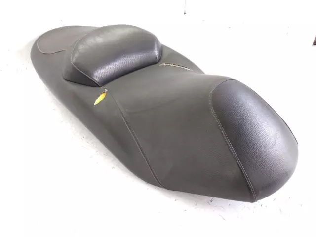 Asiento Silla de Montar Con Rasgados En Revestimiento YAMAHA X-city VP 125