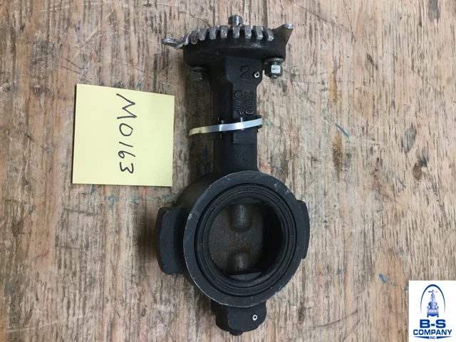 Soupape Papillon Manuelle 4 Pouces - Pression 200 PSI - Filetage NPT Femelle - En Fonte Avec Disque Bronze - Neuf