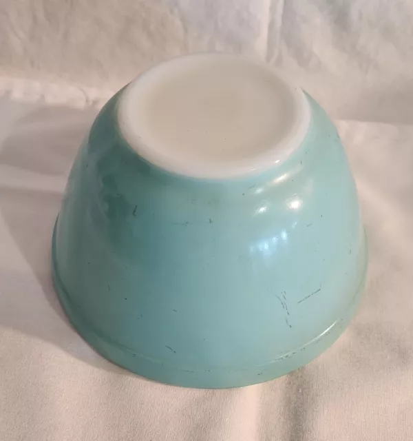 Vintage Pyrex 401 Turquoise Mixing Bowl Robin Egg Blue 1.5 pt