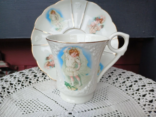 TAZA DE TÉ y platillo dorado Maud Humphrey Bogart 1991 