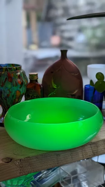 Uranium Milk Glass Art Deco Bowl UV Jadeite Vintage Translucent green glowing