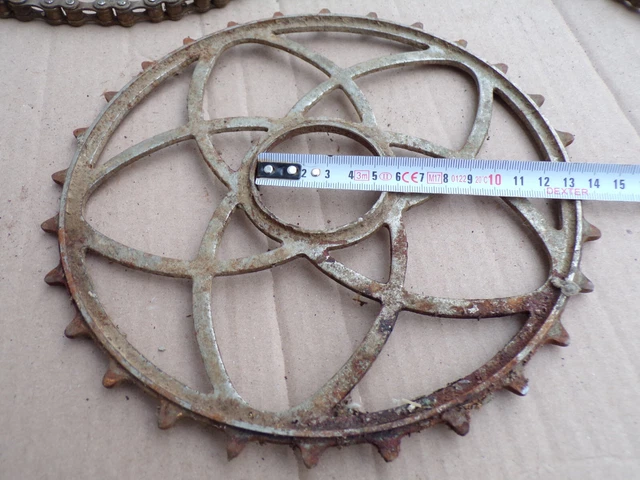 Pédalier acier plateau roue dentée pignon graisse roue arrière