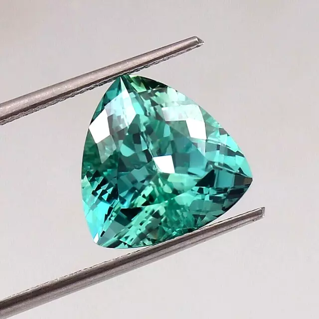 AAA Natural Stunning 4.40 Ct Bi-Color Parti Sapphire Trillion Cut Loose Gemstone