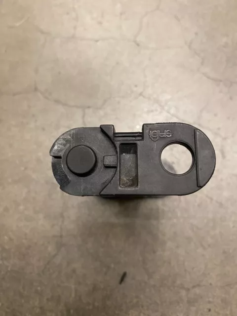 Igus # 15.5.048 Cable Carrier Connectors