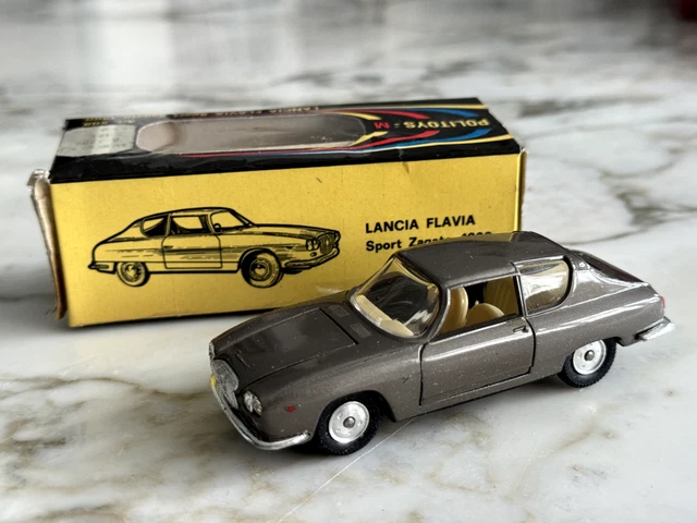 POLITOYS-M（N509）LANCIA FLAVIA Sport 1800 Politoys Nr. 509 Lancia Flavia Sport Zagato 1800 In Box 1/43