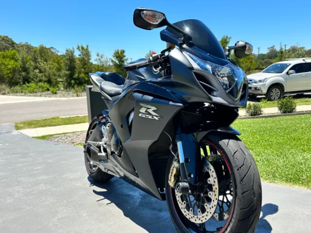 Suzuki GSX R1000 Suzuki GSX R1000