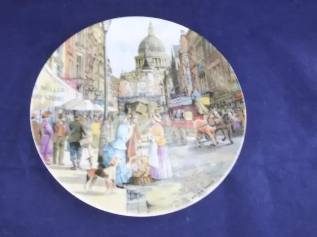 Davenport Display Cabinet Collector Plate Cries of London The Flower Seller.