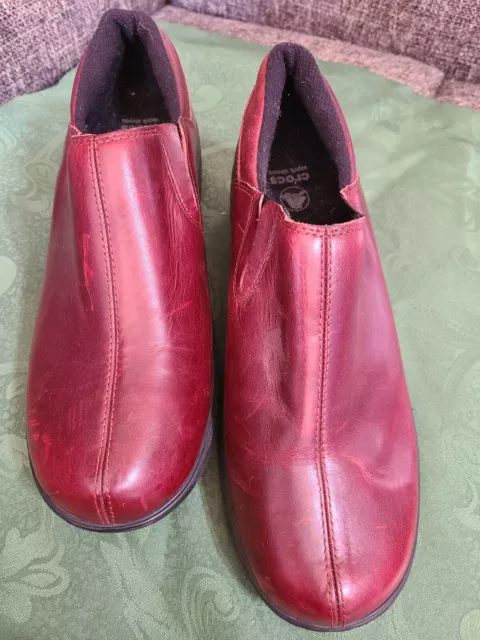 Crocs Womens Red Leather Professional Wegde Slip On Shoes Size 11