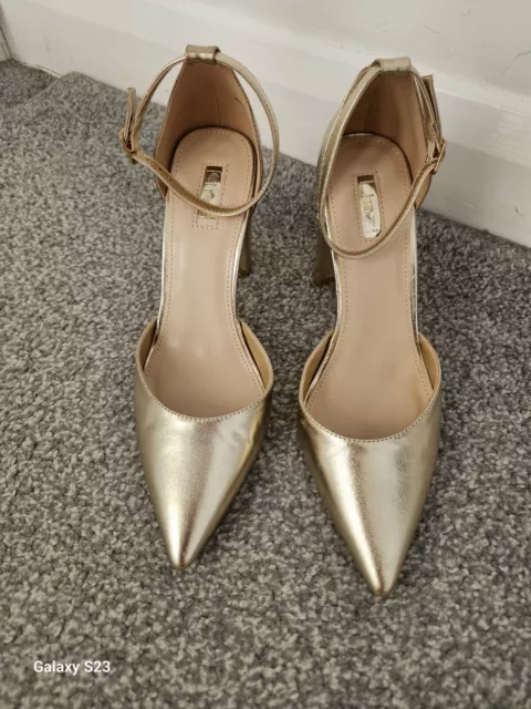 Linzi Marlie Gold Shoes Size 5 Worn Once Block Heel 3.5" Gorgeous Shoes Reduced