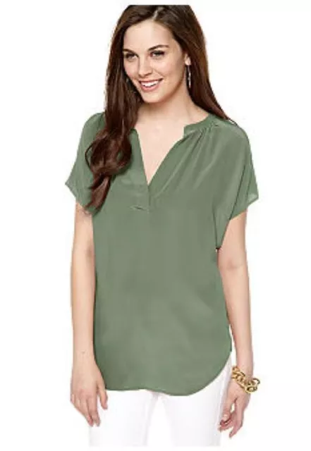 TWO by Vince Camuto Dusty Sage Pima Cotton Split V-Neck Blouse ( LARGE ) NWT