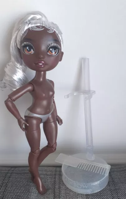 Rainbow High Doll. Ayesha Sterling Diva. No Clothes just Stand and Comb. NEW!!