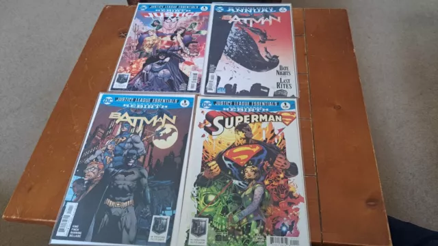 Justice League Essentials - Batman / Superman Rebirth - 4 x comics