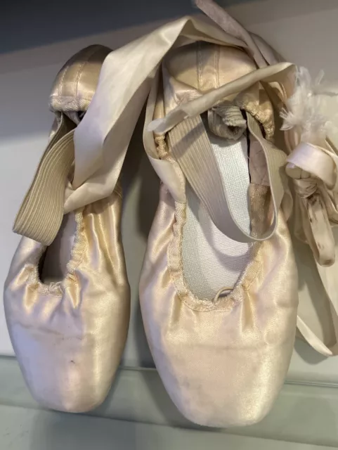 Used Pointe Shoes for Arts and Crafts Worn