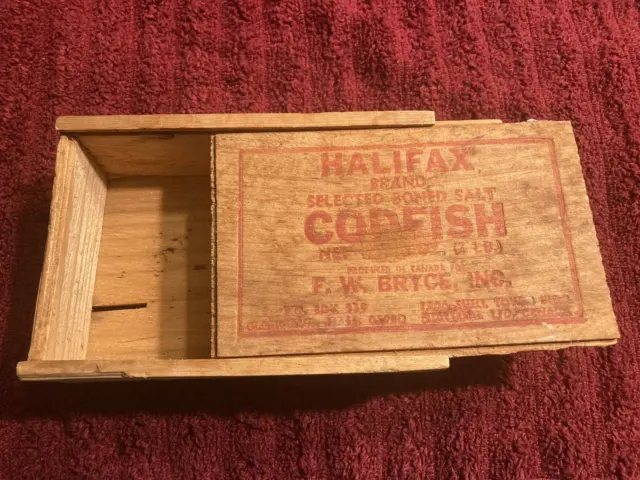 Vintage Halifax Boned Salt Codfish Wood Box Dovetail Corners Sliding Top Canada