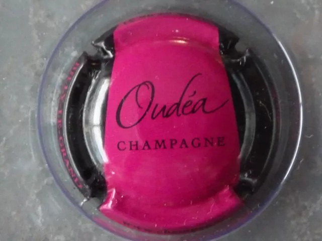 Capsule de champagne Oudéa Robert et Fils n°14c