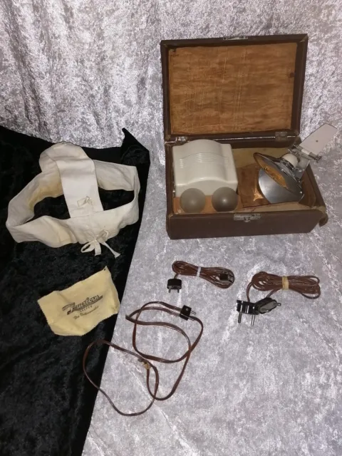 alte Arzt OP Stirnlampe Leuchte mit original Koffer inkl. Glühbirnen - Rarität