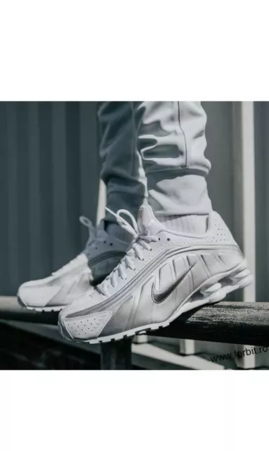 Nike shox bianche 2025 e argento