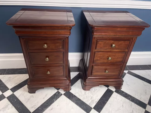 Stunning Quality Pair Of Grange Style Cherry Wood Bedside Drawers Table Cabinets