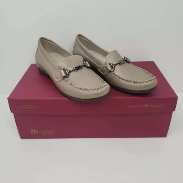 Munro American Womens Kimi Loafer Flat Shoes Beige Leather Horsebit 6.5 M New