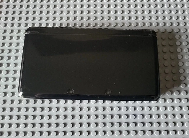 Nintendo 3DS Cosmo Black Handheld Console - CTR-001 - PAL