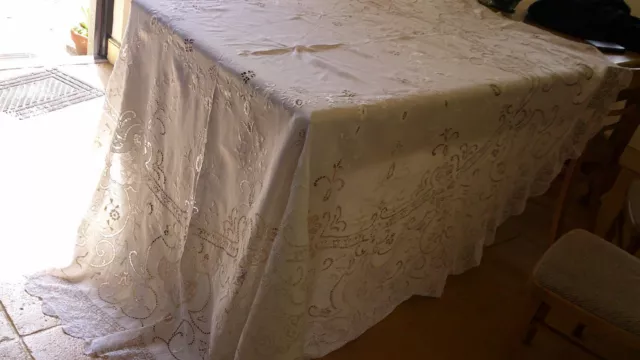 Stunning Large Vintage Hand Embroidered Irish Linen Tablecloth - Round