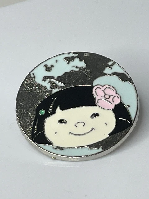 Disney It's A Small World Asia Hidden Mickey WDW Parks Pin Trading