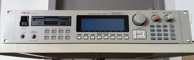 Akai S3000XL Sampler 32MB memory LED Display Mint