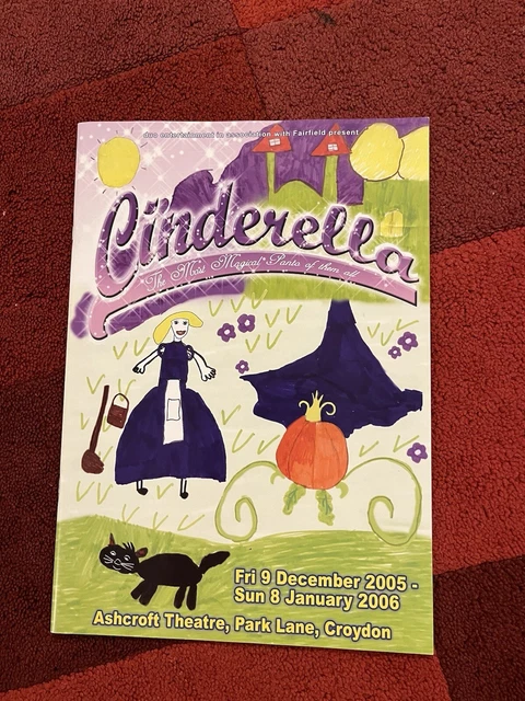 Pantomime Programme PANTOMIME PROGRAMME CINDERELLA- Stephen Mulhern Danny La Rue 2005 £5.00 ...