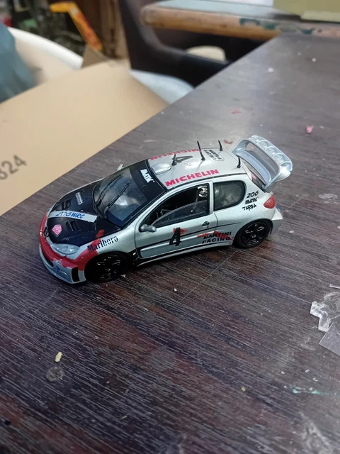 Maquette Renault 11 Échelle 1:43 - Modèle Modifié - Pièce Unique
