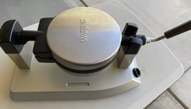 Waring Pro WMK 300 Restaurant Style Thick Belgian Waffle Maker Clean