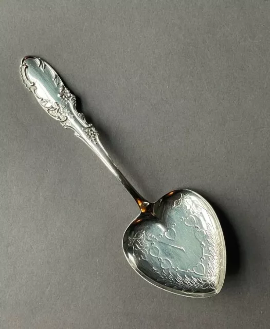 Stunning Frank M Whiting Sterling Silver ORLEANS Heart Bon Bon Spoon 24.27 Grams