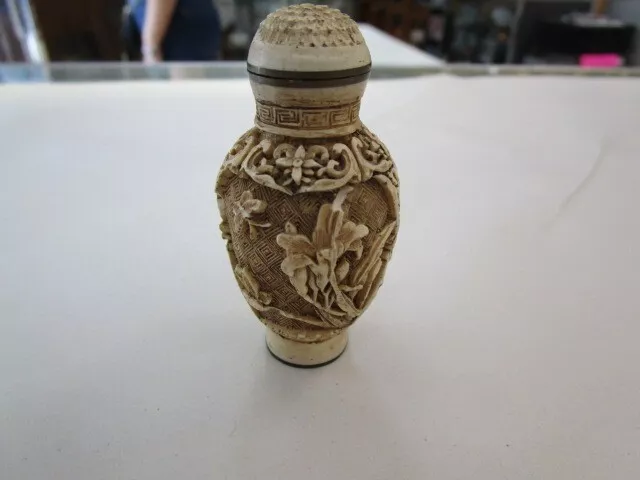 Vintage Chinese Opium / Snuff Bottle