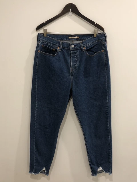 Levis 16w outlet