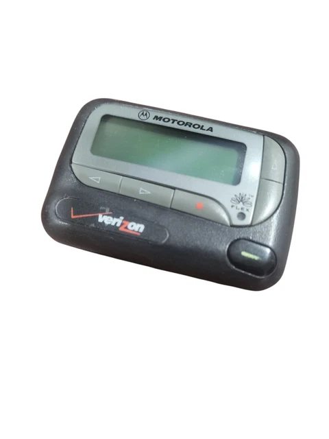 Pager Motorola Modèle D794806 Avec Chaîne Dorée - Occasion En Très Bon état - Pour Collection Ou Décoration
