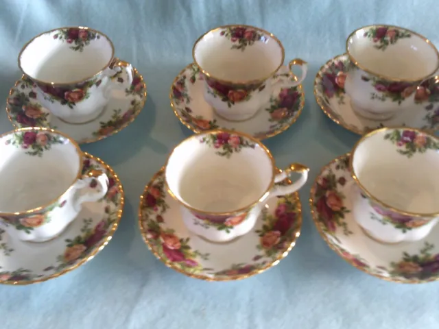 Royal Albert Old Country Roses  6 TEA CUPS AND SAUCERS GC